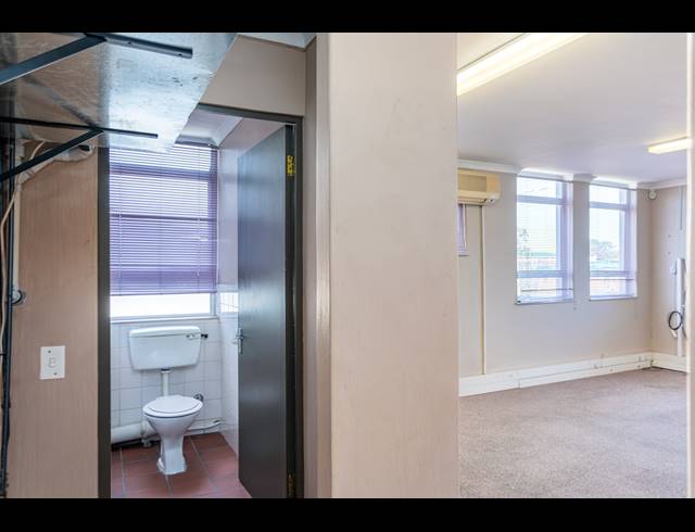 BEDROOM SECTIONAL TITLE FOR SALE IN GOODWOOD CENTRAL